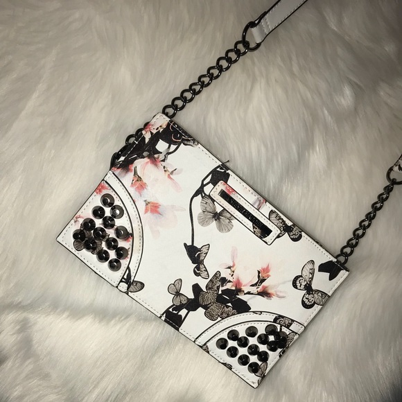 Steve Madden crossbody bag. - Picture 2 of 6
